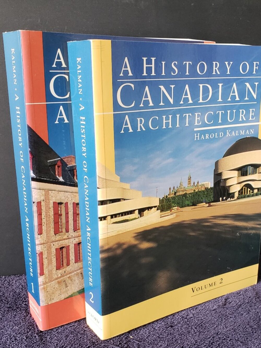 A History of Canadian Architecture 2 Volumes by Harold Kalman unread copies